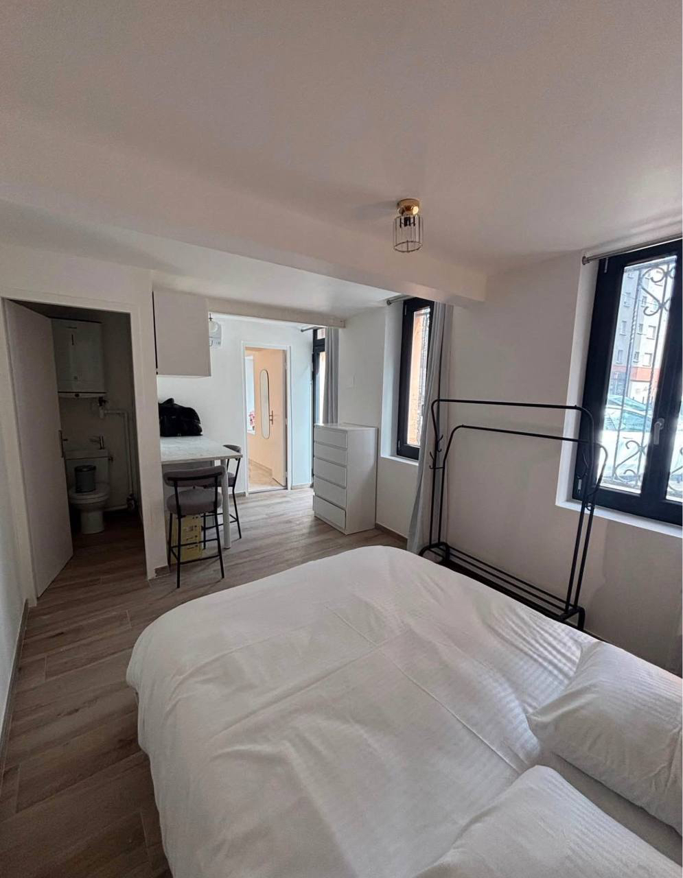 Appartement T3 rénové – Centre ville - Image 2