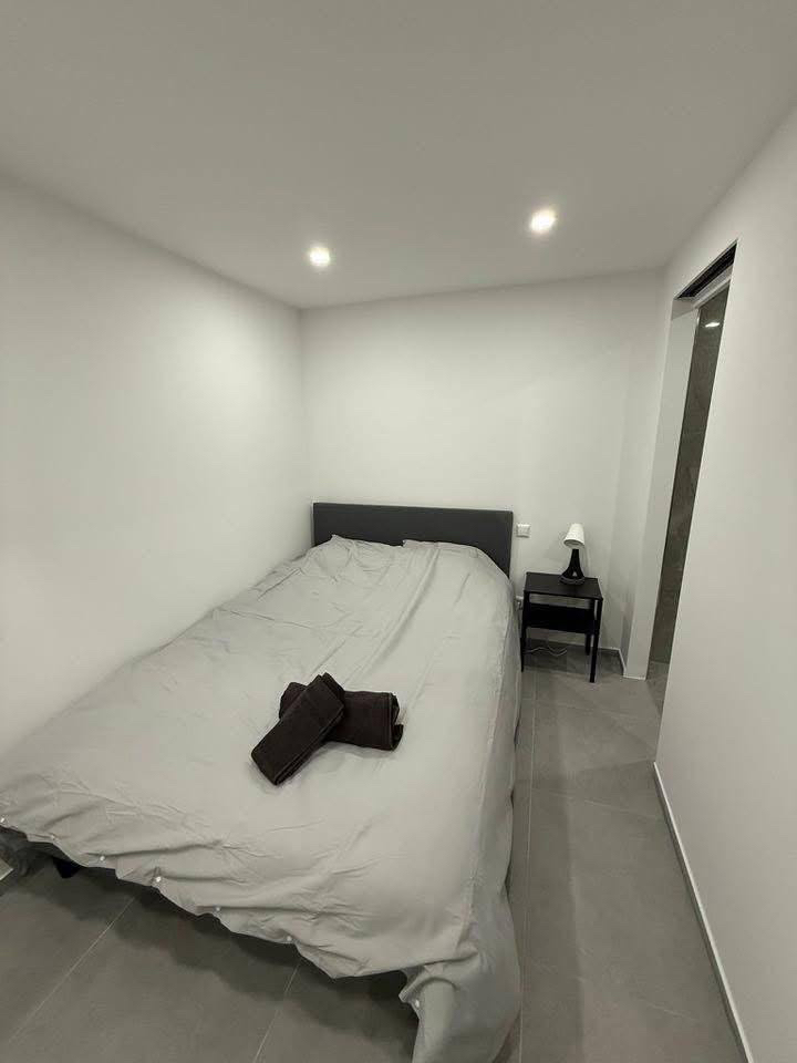 Studio meublé à louer – Paris 6ᵉ - Image 4